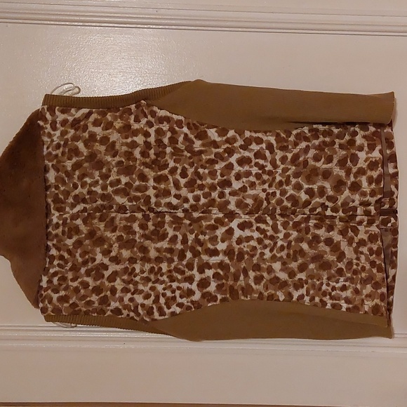 Ruby Rd. Vest - Picture 4 of 6